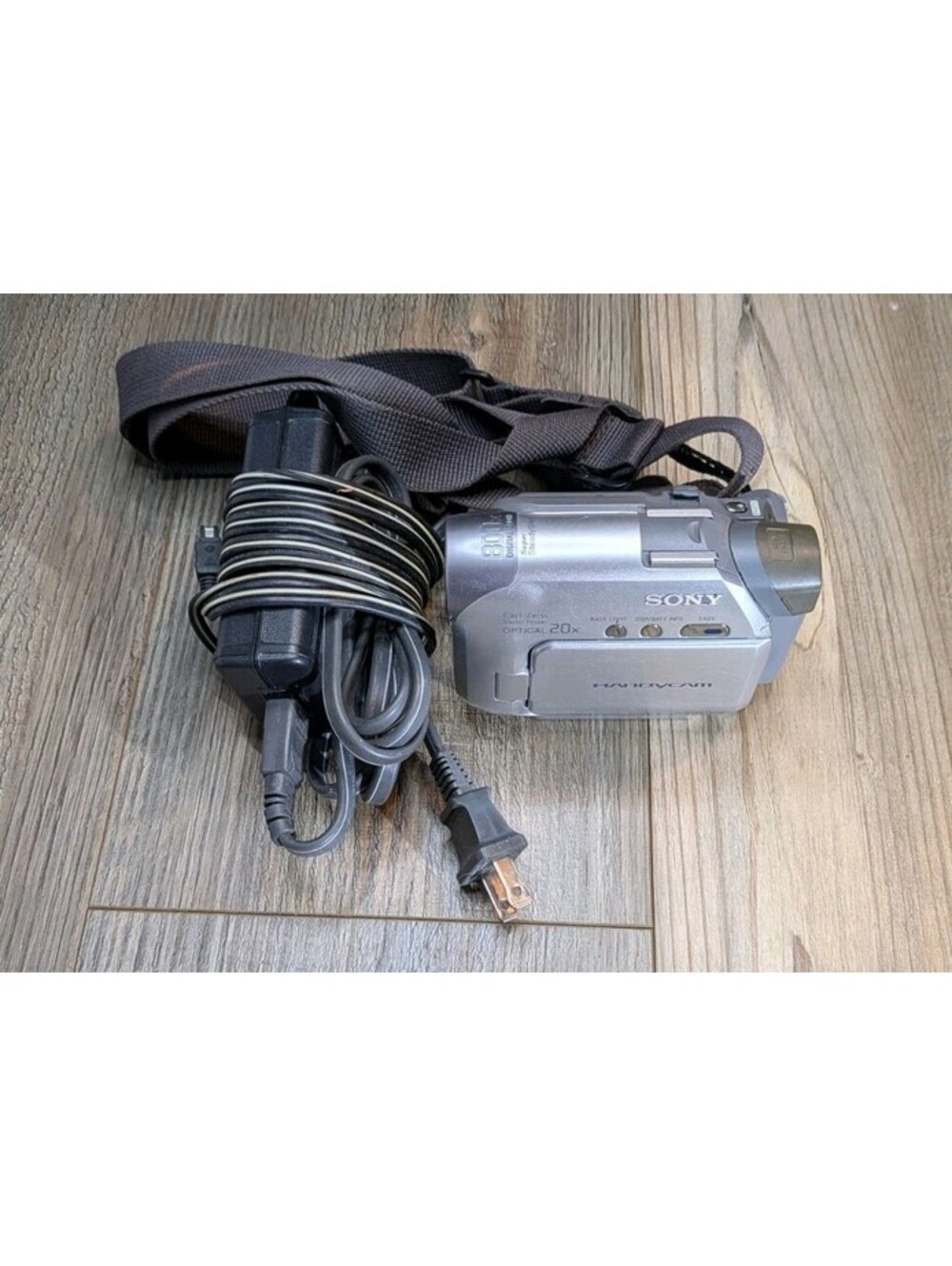 Sony DCR-HC21 MiniDV Handycam Digital Video Camera Recorder, Battery & Charger